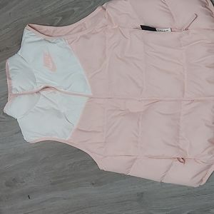 Nike reversable puffer vest